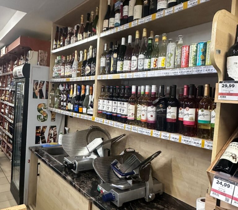 4e5e594d fb33 4689 8bd1 77adb2150df7