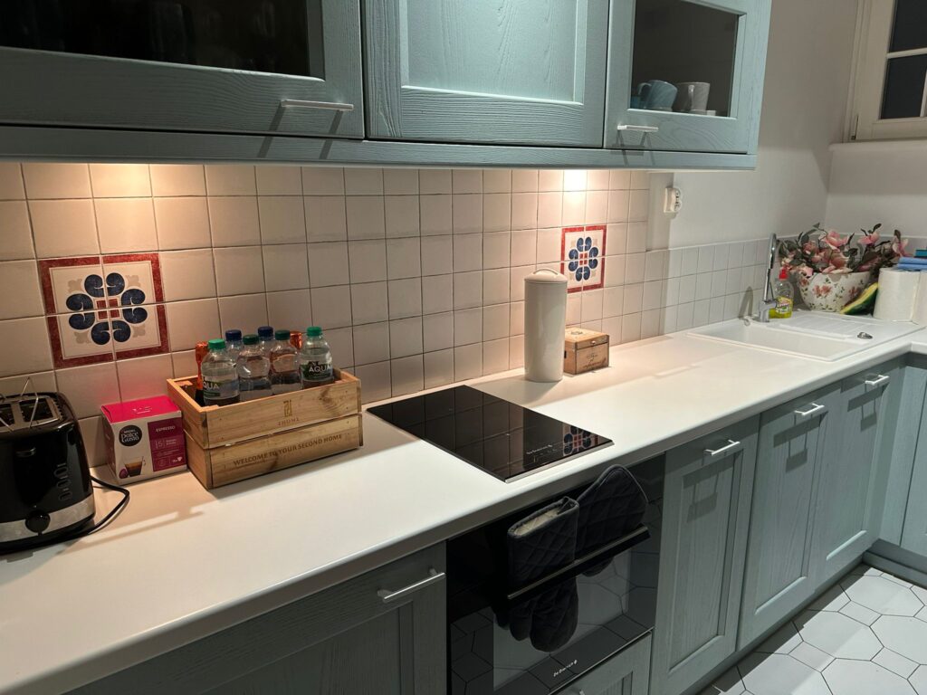 808ac90f c1b6 4d9a 8a49 6c2b7e02f431